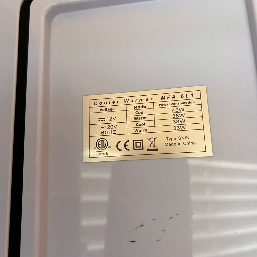 Good Molecules Mini Fridge - Picture 3 of 4